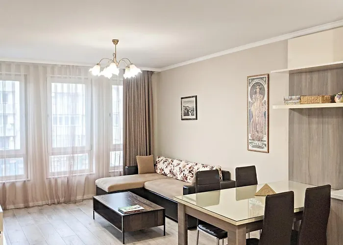 Lux 2 Central Apartment With Garage