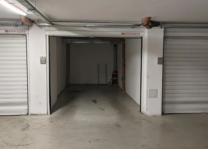 Lux 2 Central Apartment With Garage
