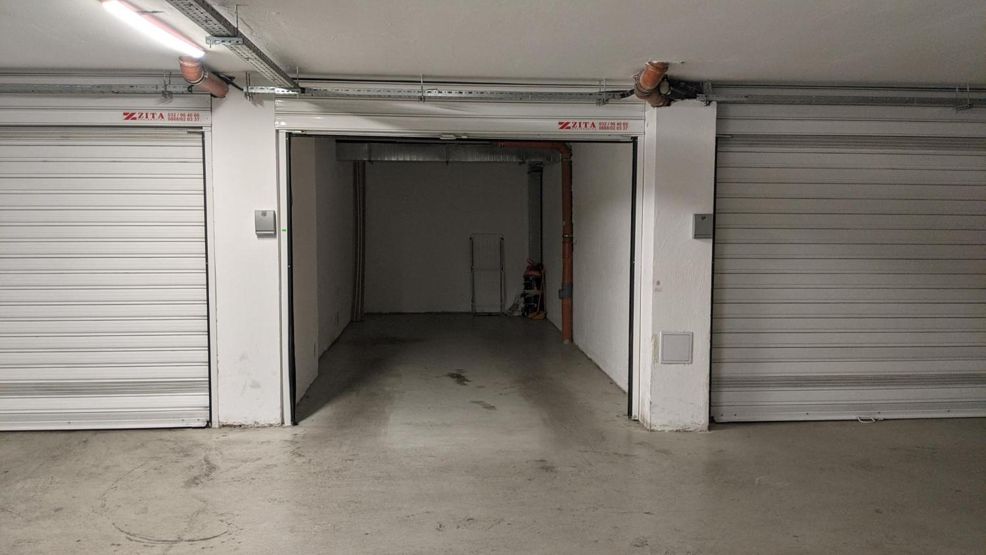 Lux 2 With Garage Apartment *